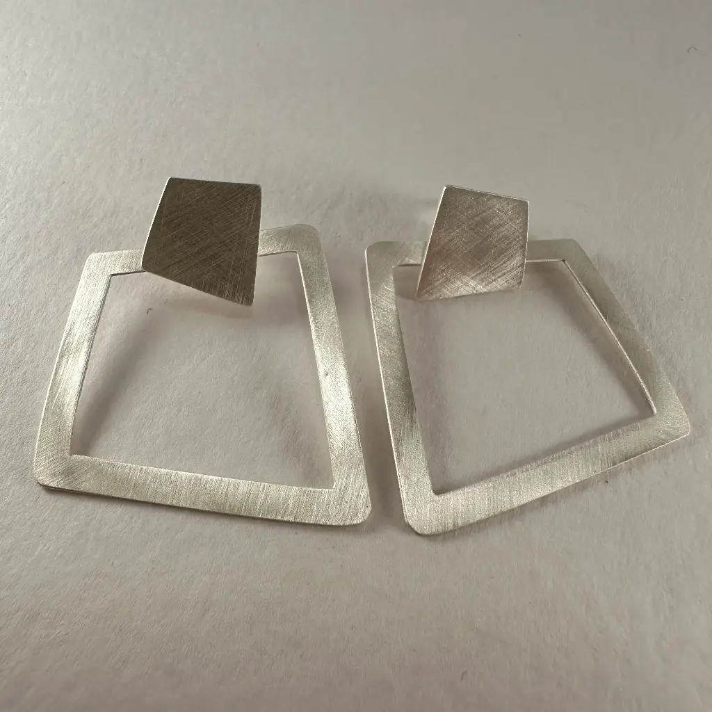 Bo trapèze puce et contour argent