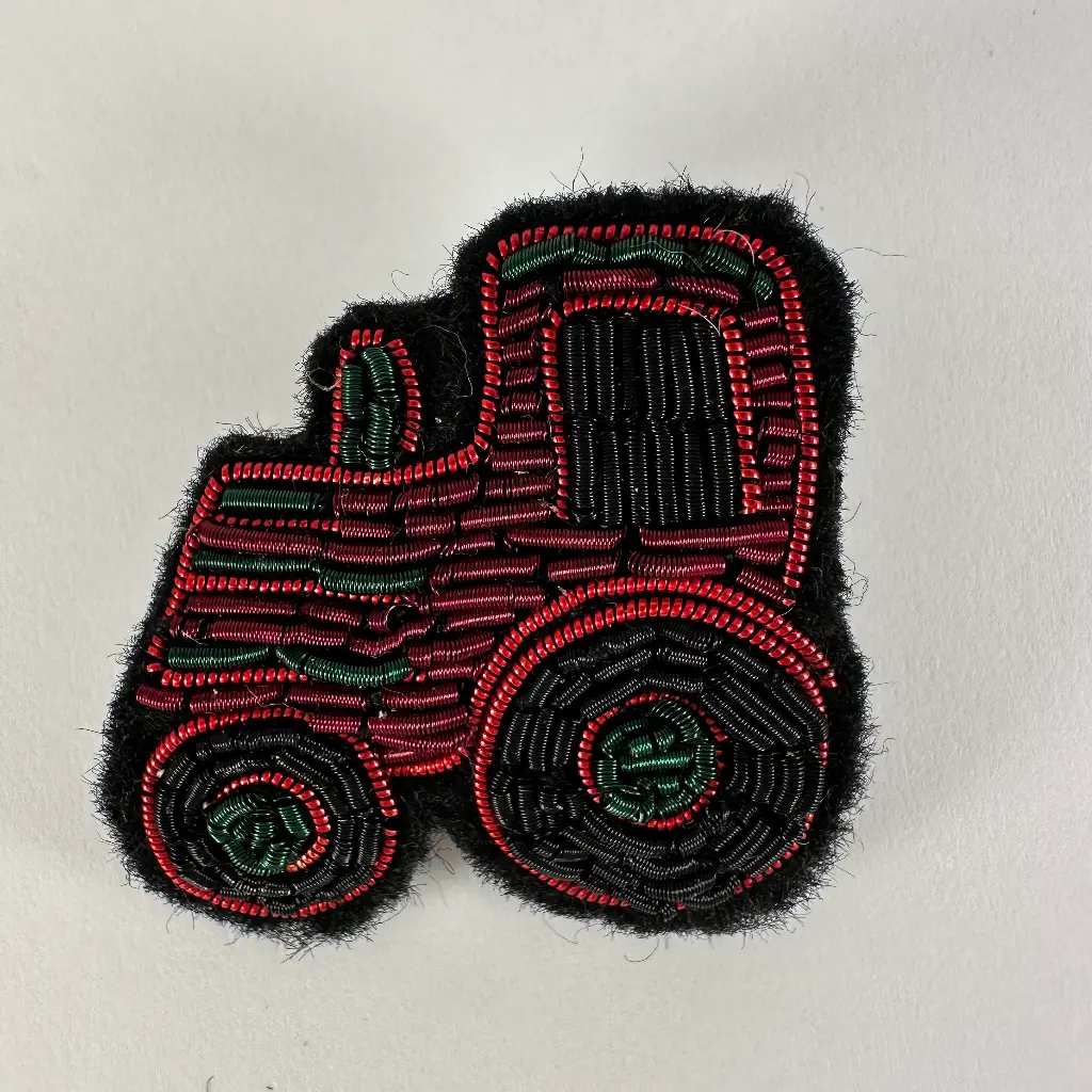 Enya création broche Tracteur